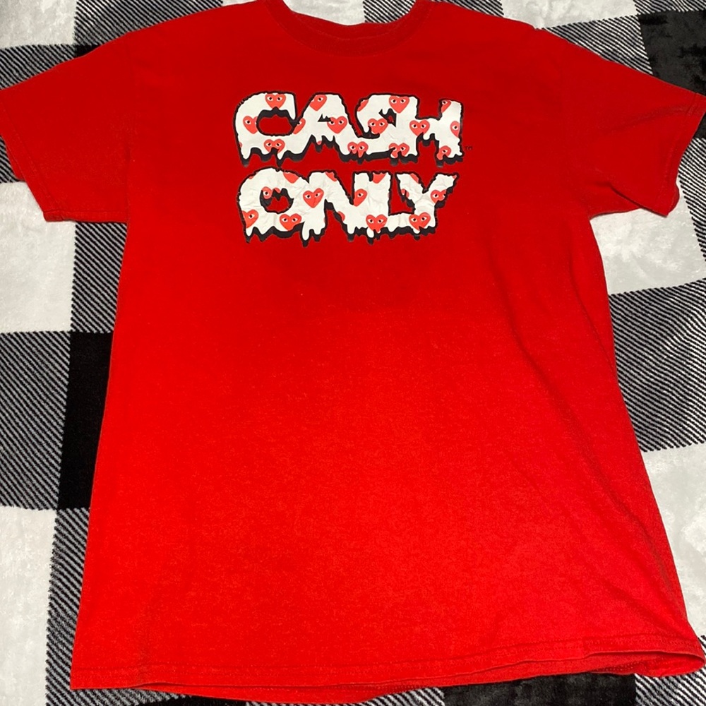 Brand cash only size medium colors red and white